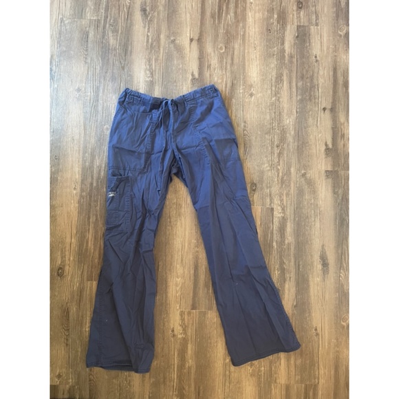 8 Scrub Pants and 2 Matching Scrub Tops - Cherokee and Grey's Anatomy - Picture 4 of 11